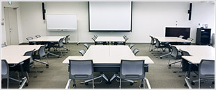 E会議室